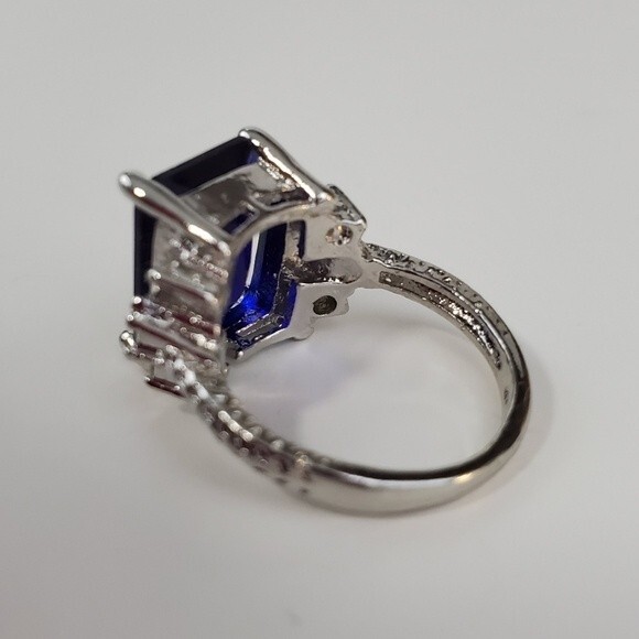 Silver Blue rhinestones Cocktail Ring size 6 - Picture 4 of 8